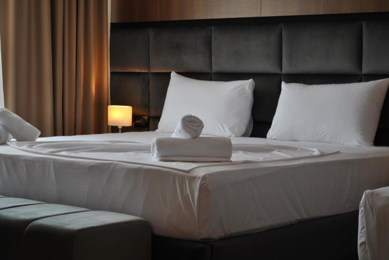 Twin Towers Hotel City & Beach Resort Shëngjin Zewnętrze zdjęcie
