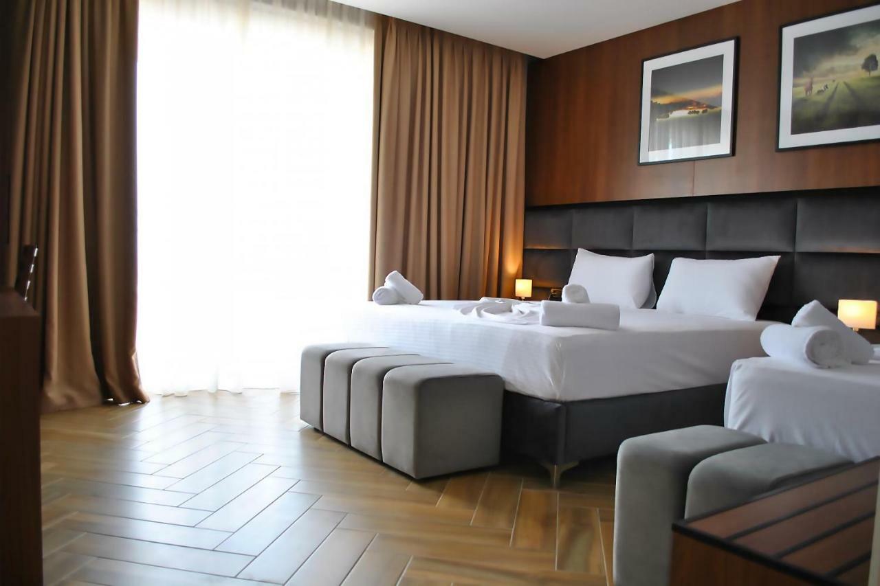 Twin Towers Hotel City & Beach Resort Shëngjin Zewnętrze zdjęcie