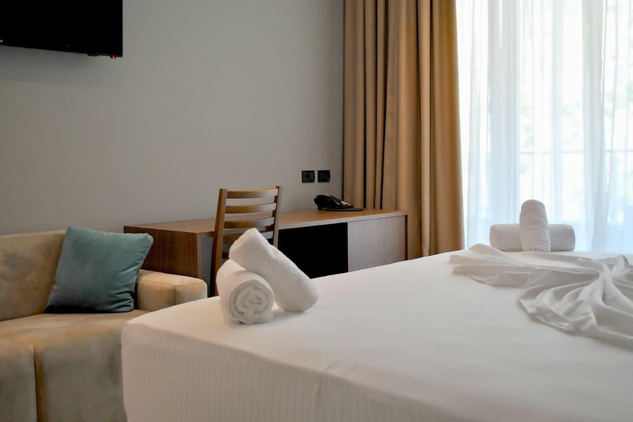 Twin Towers Hotel City & Beach Resort Shëngjin Zewnętrze zdjęcie